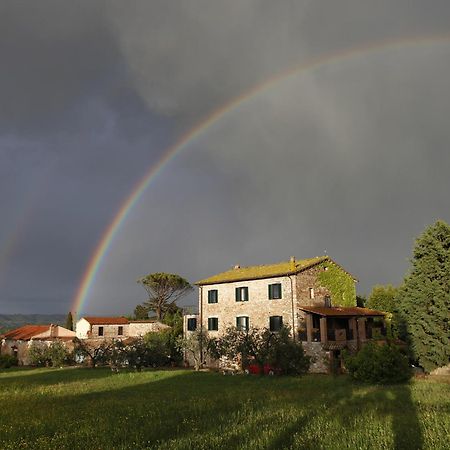 Agriturismo Spazzavento Palazzone 外观 照片