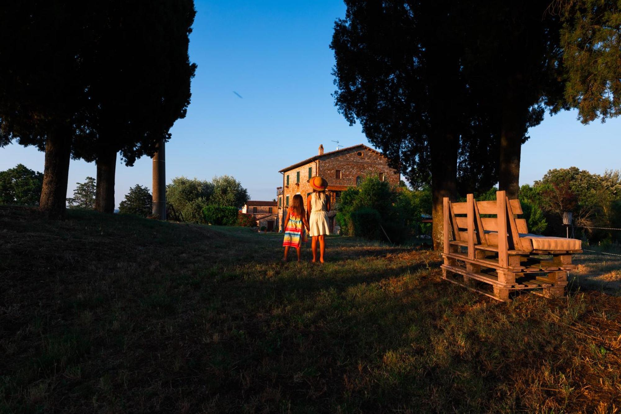 Agriturismo Spazzavento Palazzone 外观 照片