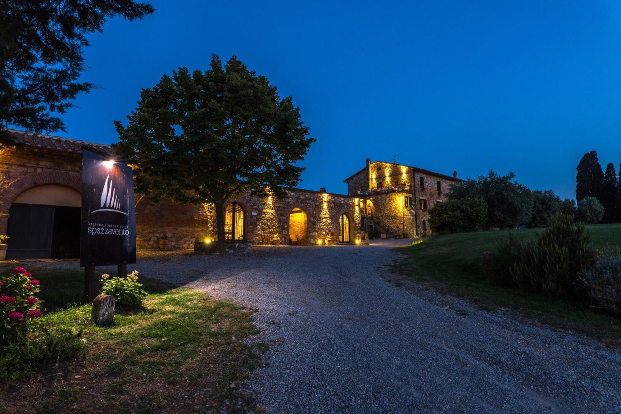 Agriturismo Spazzavento Palazzone 外观 照片