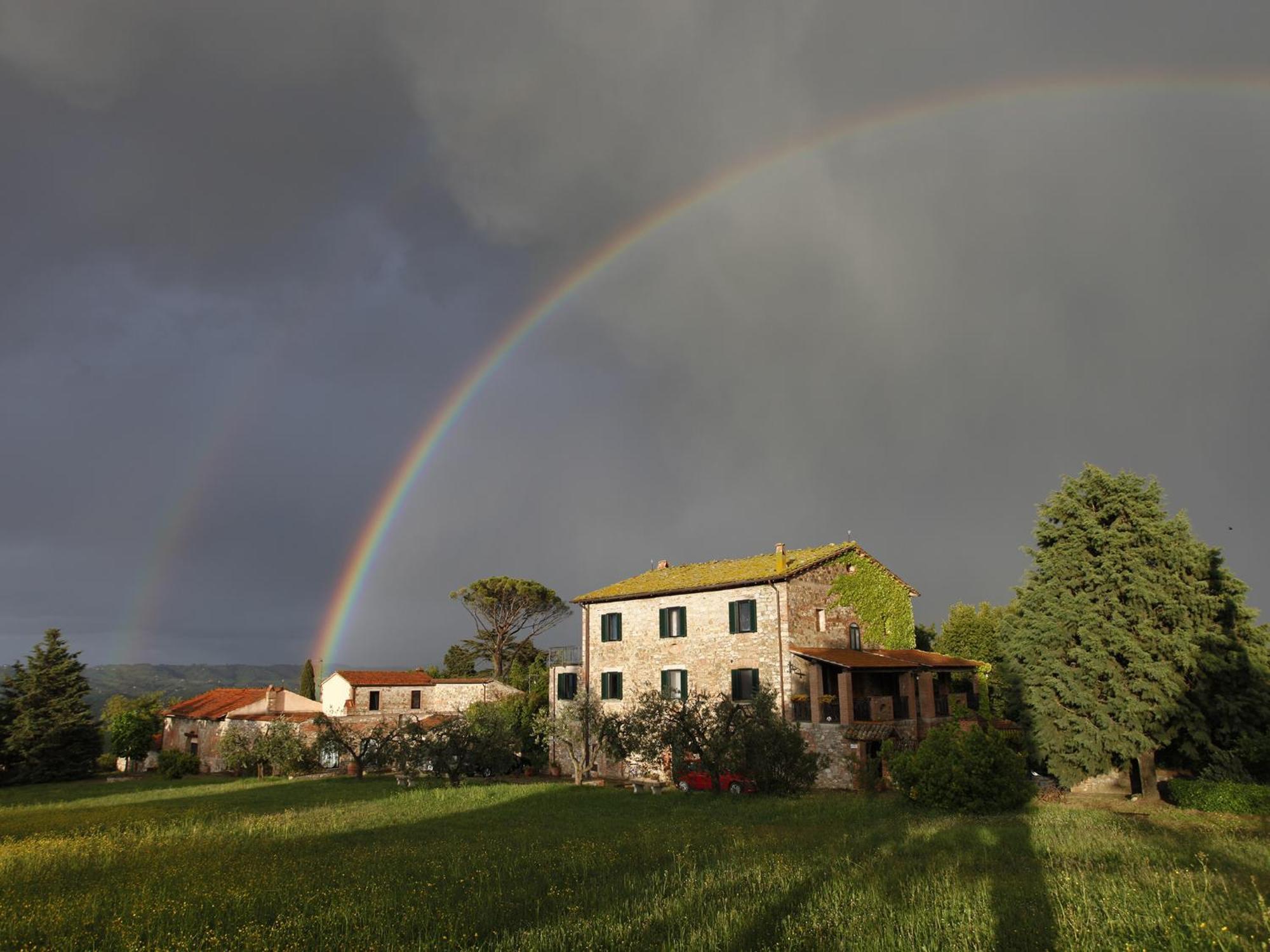 Agriturismo Spazzavento Palazzone 外观 照片